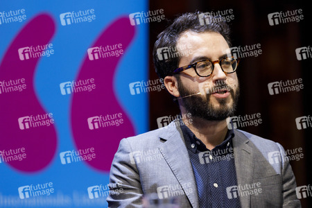 Jonathan Safran Foer und Robert Stadlober auf der lit.cologne 2020 in Köln