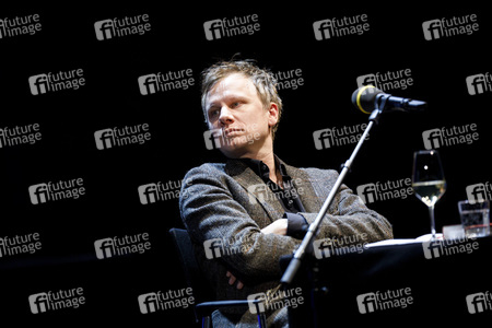 Jonathan Safran Foer und Robert Stadlober auf der lit.cologne 2020 in Köln