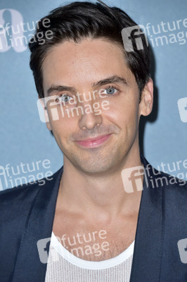 Serienpremiere 'Little America' in West Hollywood