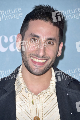 Serienpremiere 'Little America' in West Hollywood