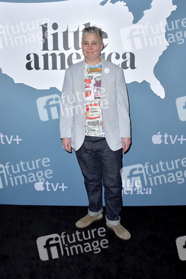 Serienpremiere 'Little America' in West Hollywood