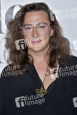 Serienpremiere 'Little America' in West Hollywood