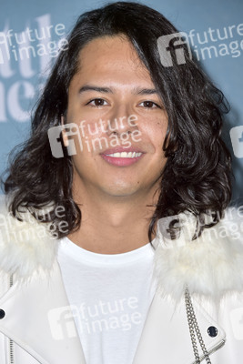 Serienpremiere 'Little America' in West Hollywood