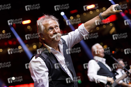 Kostümsitzung 'Lachende Kölnarena 2020' in Köln