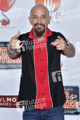 Stars & Strikes Celebrity Bowling Turnier 2020 in Anaheim