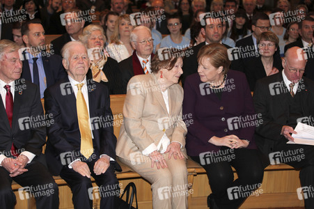 Festveranstaltung '30 Jahre Friedliche Revolution und Neugründung des Freistaates Sachsen - 90 Jahre Kurt Biedenkopf' in Dresden