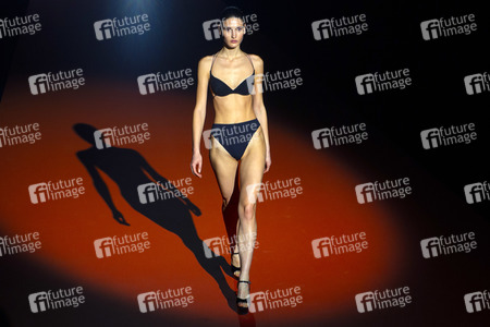Andres Sarda Fashion Show auf der Mercedes-Benz Fashion Week Madrid Autumn/Winter 2020