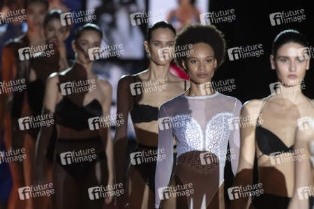 Andres Sarda Fashion Show auf der Mercedes-Benz Fashion Week Madrid Autumn/Winter 2020