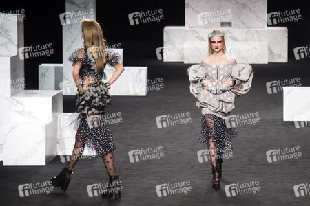 Ana Locking Fashion Show auf der Mercedes-Benz Fashion Week Madrid Autumn/Winter 2020