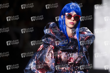 Ana Locking Fashion Show auf der Mercedes-Benz Fashion Week Madrid Autumn/Winter 2020