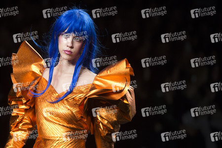 Ana Locking Fashion Show auf der Mercedes-Benz Fashion Week Madrid Autumn/Winter 2020