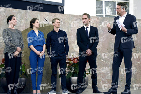 Staffel 2 Premiere 'Bad Banks' in Frankfurt