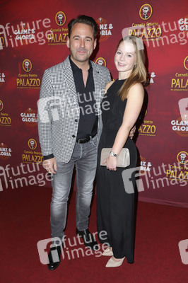 Dinner-Show 'Cornelia Polettos Palazzo' in Hamburg