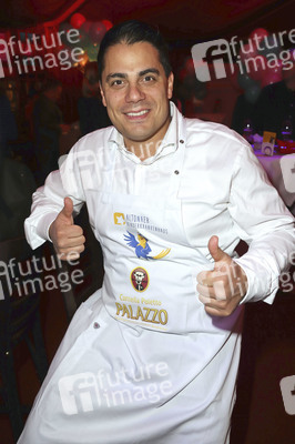 Dinner-Show 'Cornelia Polettos Palazzo' in Hamburg