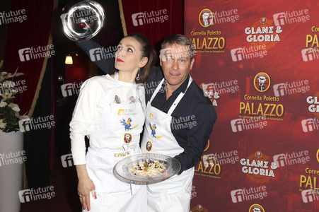 Dinner-Show 'Cornelia Polettos Palazzo' in Hamburg