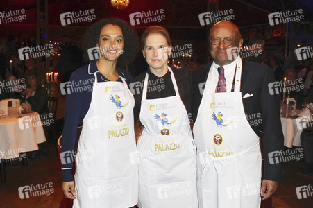 Dinner-Show 'Cornelia Polettos Palazzo' in Hamburg