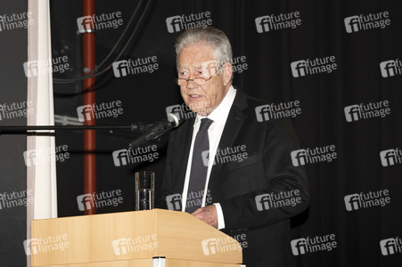 Vernissage zur Ausstellung 'Vom Flug der Freiheit' von Armin Mueller-Stahl in Kamenz