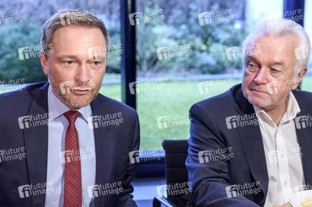 Christina Lindner stellt die Vertrauenfrage in Berlin