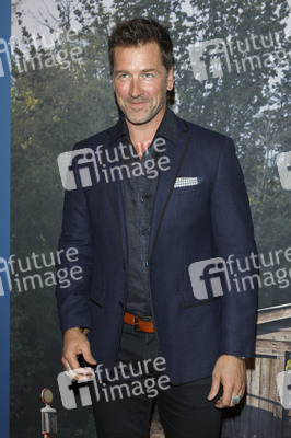 Season 7 Celebration Dinner 'Janette Oke: Die Coal Valley Saga' in Beverly Hills