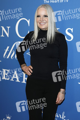 Season 7 Celebration Dinner 'Janette Oke: Die Coal Valley Saga' in Beverly Hills