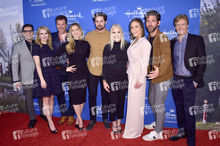 Season 7 Celebration Dinner 'Janette Oke: Die Coal Valley Saga' in Beverly Hills