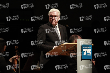 Gedenkveranstaltung zum 75. Jahrestag der Zerstörung Dresdens in Dresden