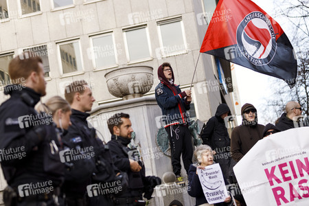 Gegendemo der Antifa in Köln