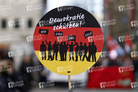 Gegendemo der Antifa in Köln