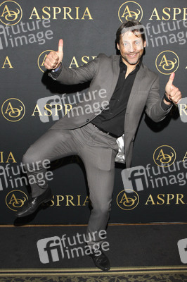 Bond-Party in Hamburg