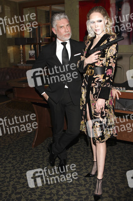 Bond-Party in Hamburg