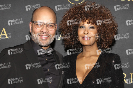 Bond-Party in Hamburg