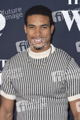 Filmpremiere 'Ruf der Wildnis' in Los Angeles