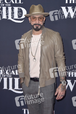 Filmpremiere 'Ruf der Wildnis' in Los Angeles