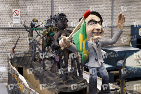 Richtfest für den Rosenmontagszug 2020 in Köln