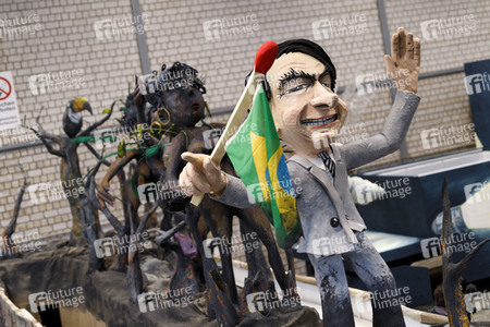 Richtfest für den Rosenmontagszug 2020 in Köln