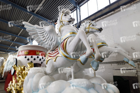 Richtfest für den Rosenmontagszug 2020 in Köln