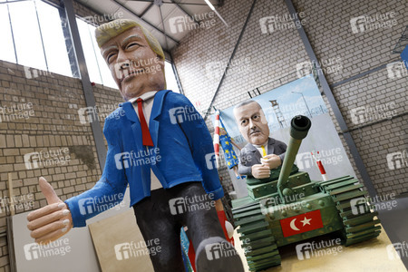 Richtfest für den Rosenmontagszug 2020 in Köln