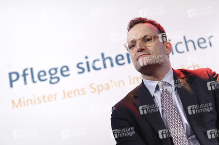 Podiumsgespräch 'Pflege sichern. Sicher pflegen' in Düren
