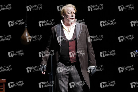 Theaterpremiere 'Affe' in Berlin