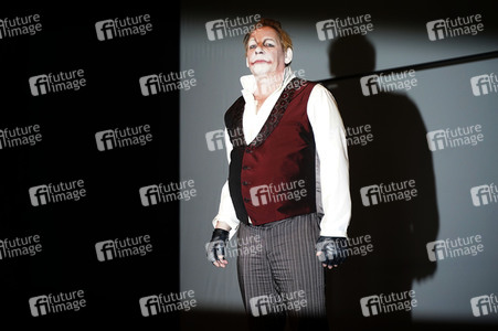 Theaterpremiere 'Affe' in Berlin