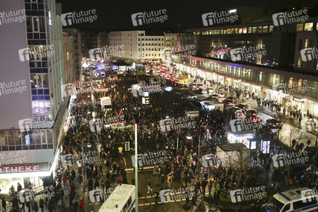 Demonstration in Gedenken an die Opfer vom rechtsextremen Anschlag von Hanau in Berlin
