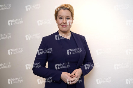 Talkshow 'maischberger. die woche' in Berlin