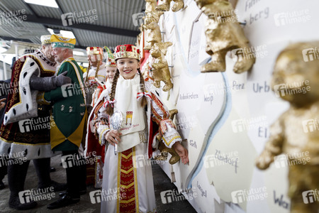 Richtfest für den Rosenmontagszug 2020 in Köln