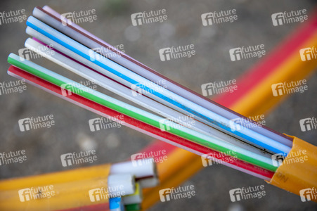 Symbolfoto Glasfaserkabel