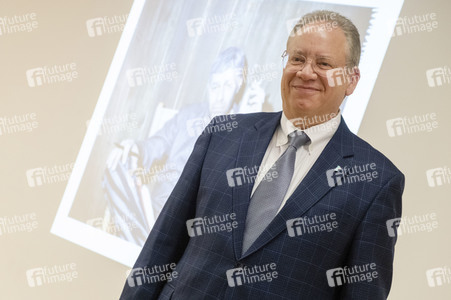 Übergabe exklusiver Materialien zu 'The Day The Clown Cried' , Berlinale 2020