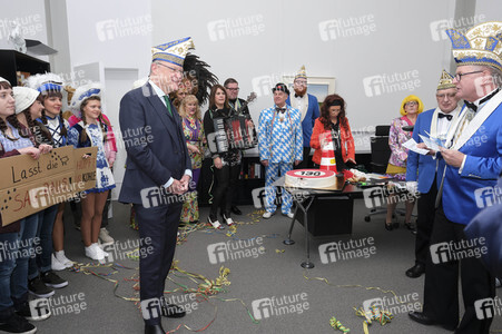 Lindener Narren stürmen die Niedersächsische Staatskanzlei in Hannover