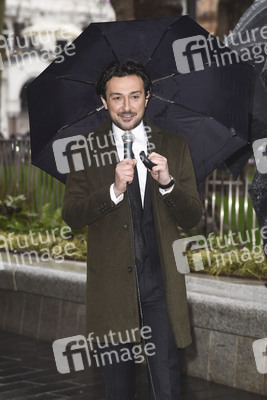 Launch des 'Scenes in the Square' Statuen-Weg in London
