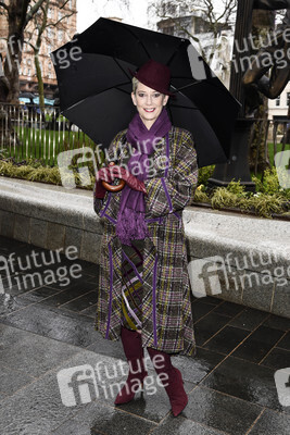 Launch des 'Scenes in the Square' Statuen-Weg in London