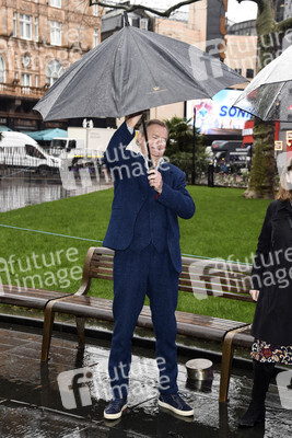 Launch des 'Scenes in the Square' Statuen-Weg in London
