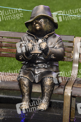 Launch des 'Scenes in the Square' Statuen-Weg in London